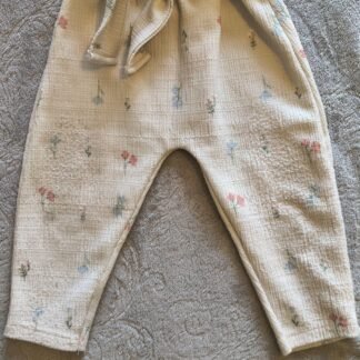 Calça Infantil - Tam. 6 a 9 meses